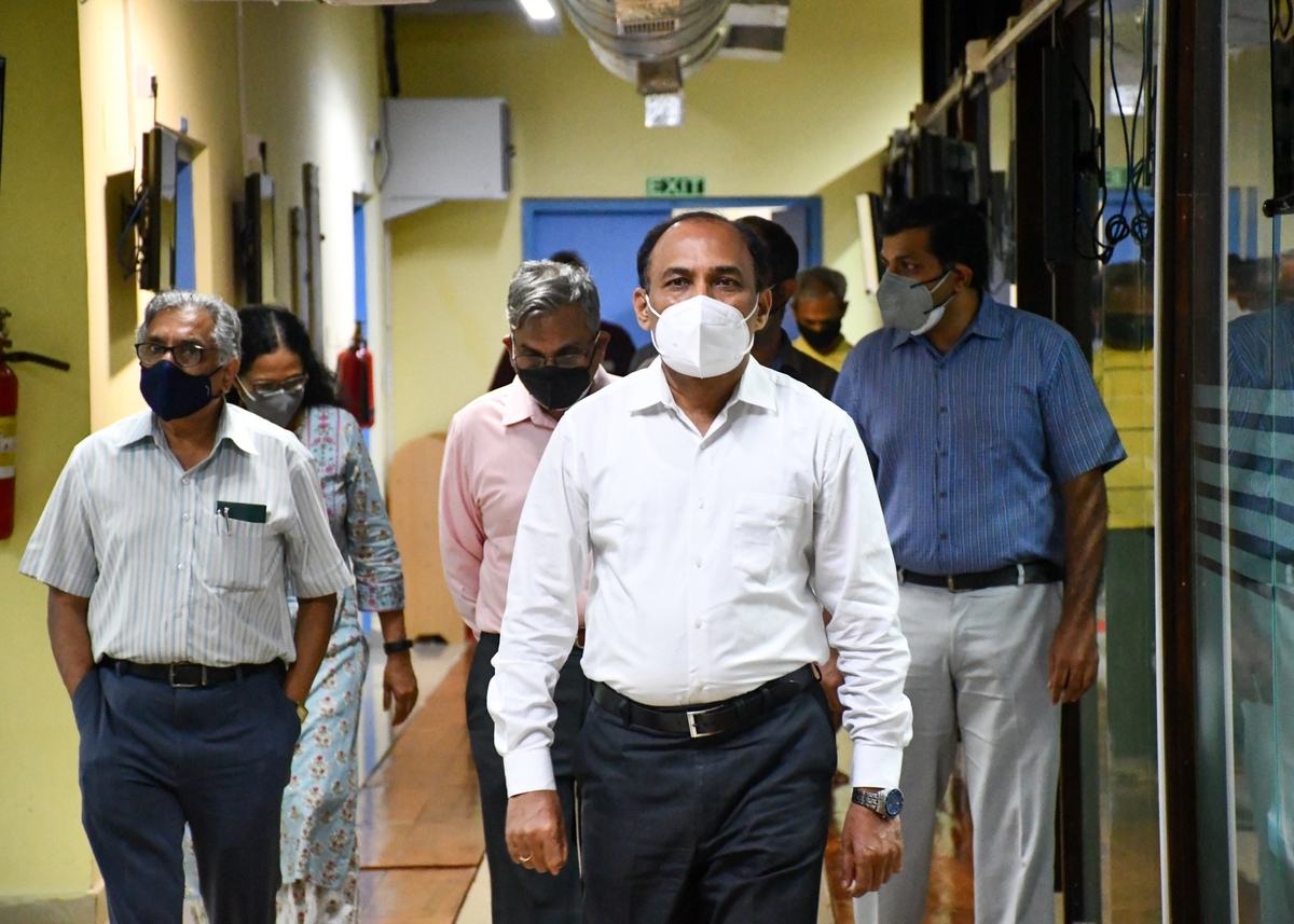 Inauguration of 500MHz solid-state NMR Photos - 4