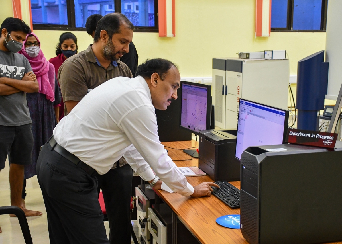 Inauguration of 500MHz solid-state NMR Photos - 9