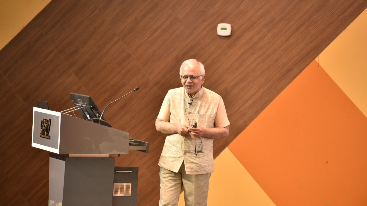 Colloquium by Prof. Shekhar C. Mande Photo - 001