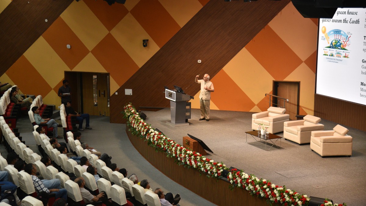 Colloquium by Prof. Shekhar C. Mande Photo - 002