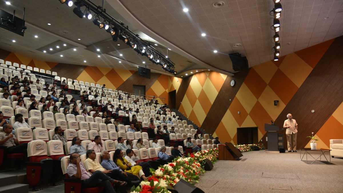 Colloquium by Prof. Shekhar C. Mande Photo - 005