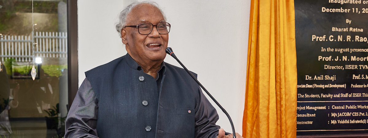 prof_cnr_rao_at_iiser_tvm_11_12_2019_6